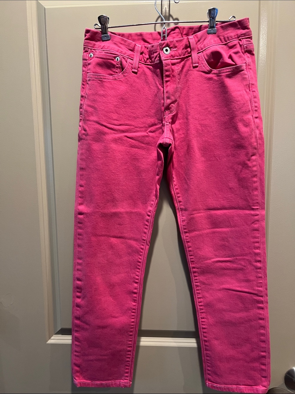 Levi's Hot Pink Cropped Slim Jeans